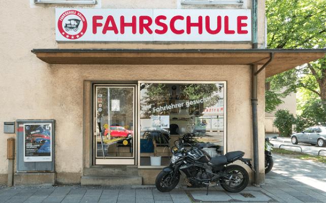 Fahrschule Körmer | Führerschein für Auto und Motorrad | München | Ramersdorf
