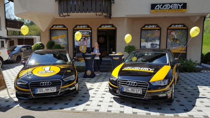 ACADEMY Fahrschule Drive & Smile