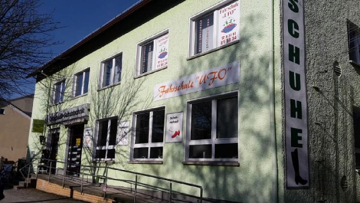 Fahrschule "UFO"