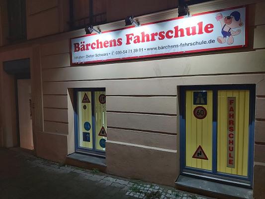 Bärchens Fahrschule