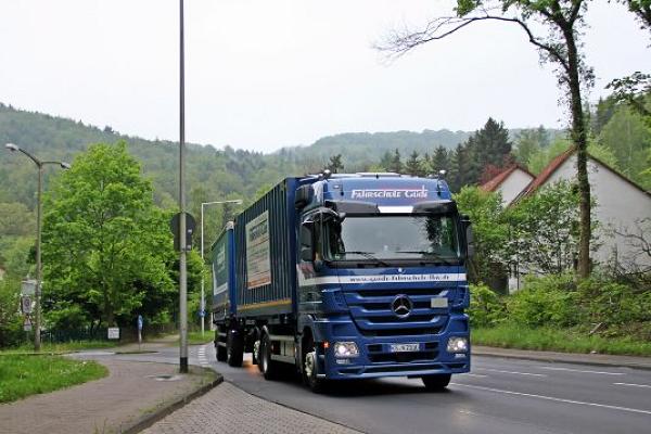 Lkw Fahrschule Güde und Güdelogistik