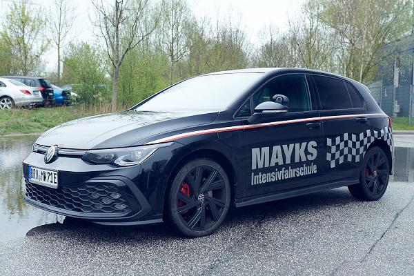 Mayks Intensivfahrschule