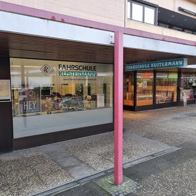 Fahrschule Kustermann Sindelfingen-Maichingen