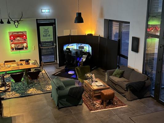 On Track - Maximilian Höfler