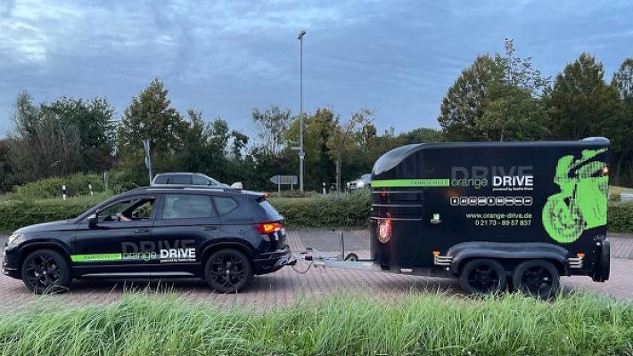 Fahrschule orange DRiVE