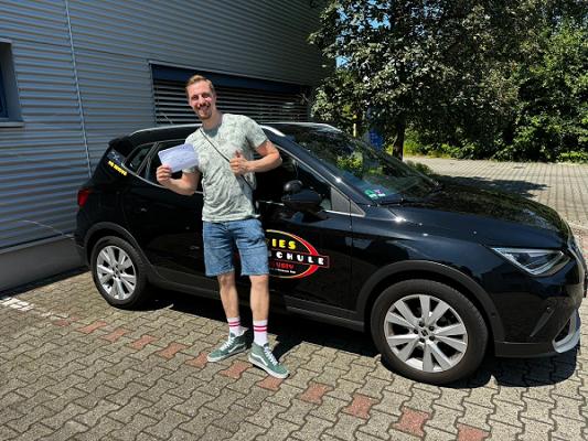 Fahrschule Tries Exclusiv