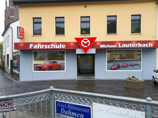 Fahrschule Uni Drive