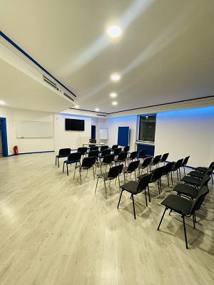 Blau Weisse Fahrschule UG