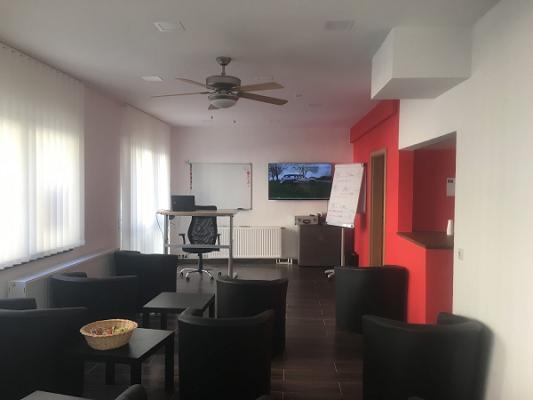 Fahrschule Team Hoffer - Die Fahrschule am Rosenplatz