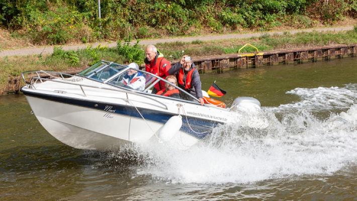 Bootsfahrschule Burchard UG (haftungsbeschränkt) & Co. KG