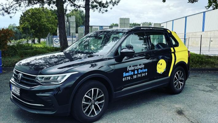 Fahrschule Smile & Drive