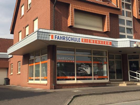 Fahrschule Riewenherm Stukenbrock
