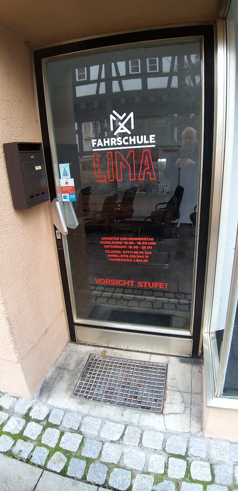 683438fa43eff