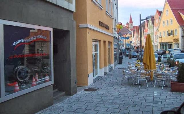 Tom’s driving school