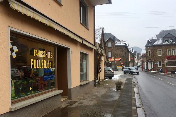 Fahrschule Fuller