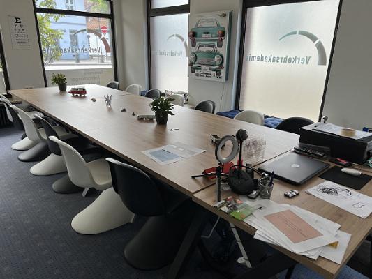 Verkehrsakademie & Fahrschule GmbH