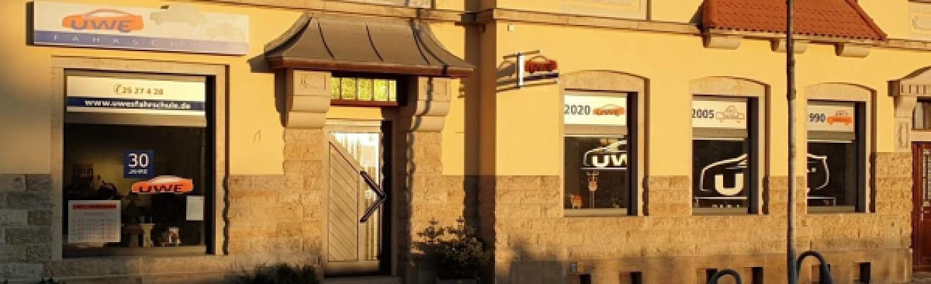 Uwes Fahrschule, Inh. Franz Neelmeijer