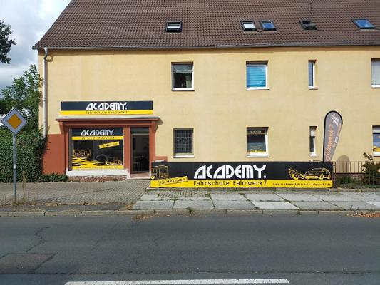 Academy Fahrschule Fahrwerk 7