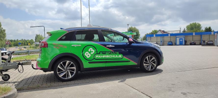 Stefan‘s Fahrschule 83