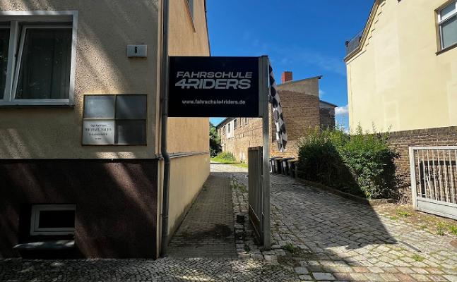 Fahrschule 4 Riders