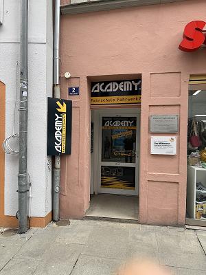 6834c4944070b