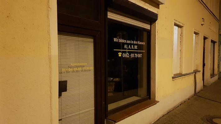 Fahrschule U. Schorrat