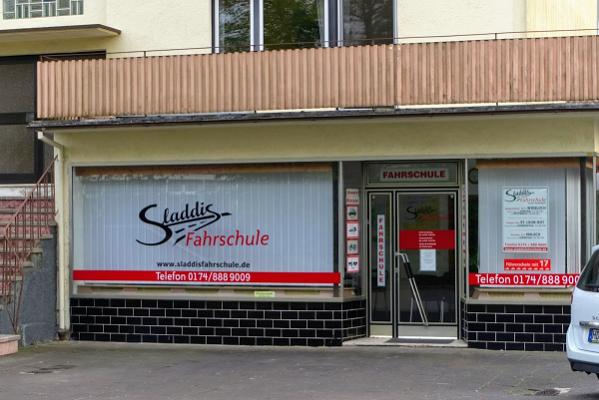 Sladdis Fahrschule
