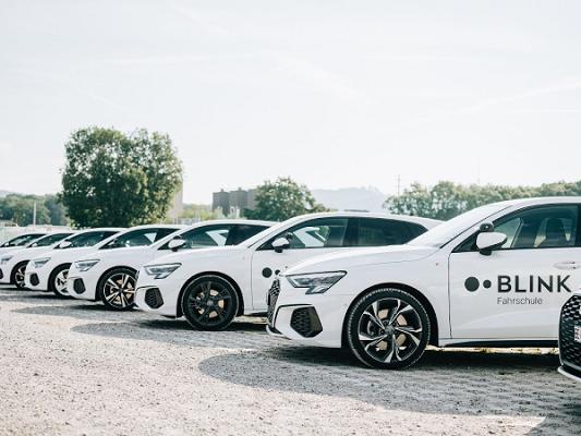 BLINK Fahrschule Basel | Fahrstunden, Motorrad Grundkurse, VKU und Nothelferkurse